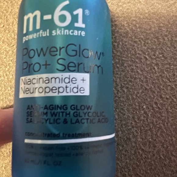 m-61
powerful skincare
PowerGlai
Pro+ Serum
Niacinamide +
Neuropeptide - Picture 3 of 3